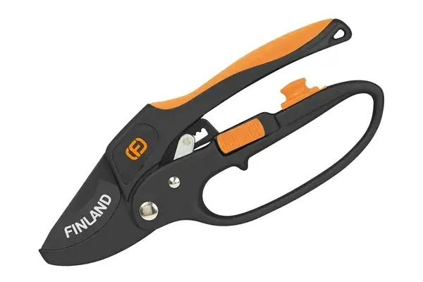 Как выбрать правильный секатор?